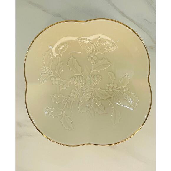 Lenox Winters Imprint Collection Serving Bowl Clover Shaped Ivory Gold Trim - Picture 5 of 7